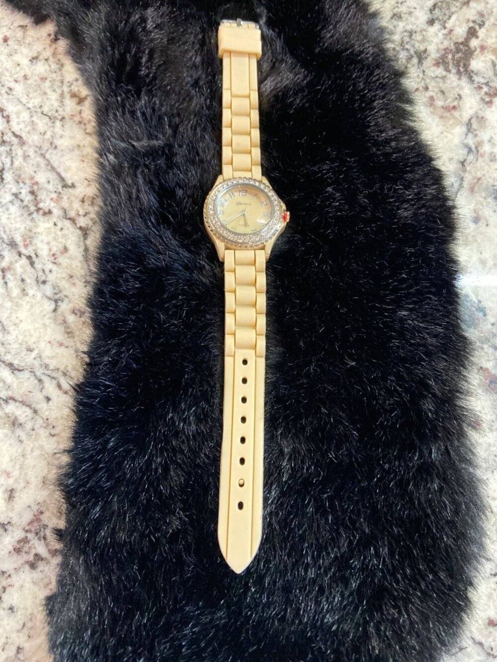 Geneva Platinum Womens Cream Watch Rhinestone Bezel Y2K Coquette Quartz 7605